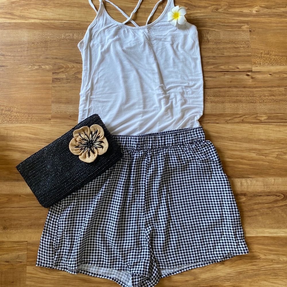 H&M Divided black and white gingham shorts